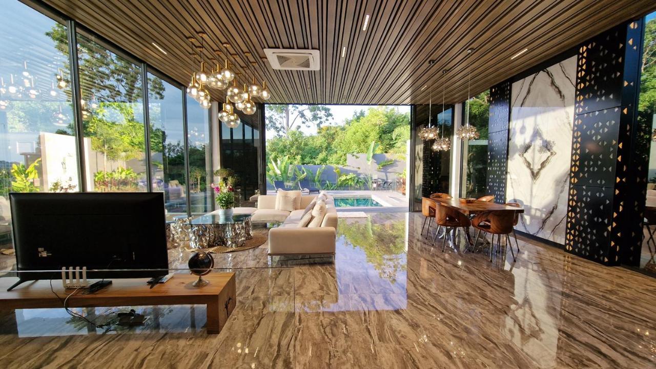 Villa Obsidian, With Staff, Sea View And Walk To Choeng Mon Beach エクステリア 写真